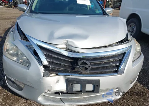 2015 Nissan Altima 2.5/2.5 S/2.5 Sl/2.5 Sv z USA, uszkodzony, nr VIN 1N4AL3APXFN874740